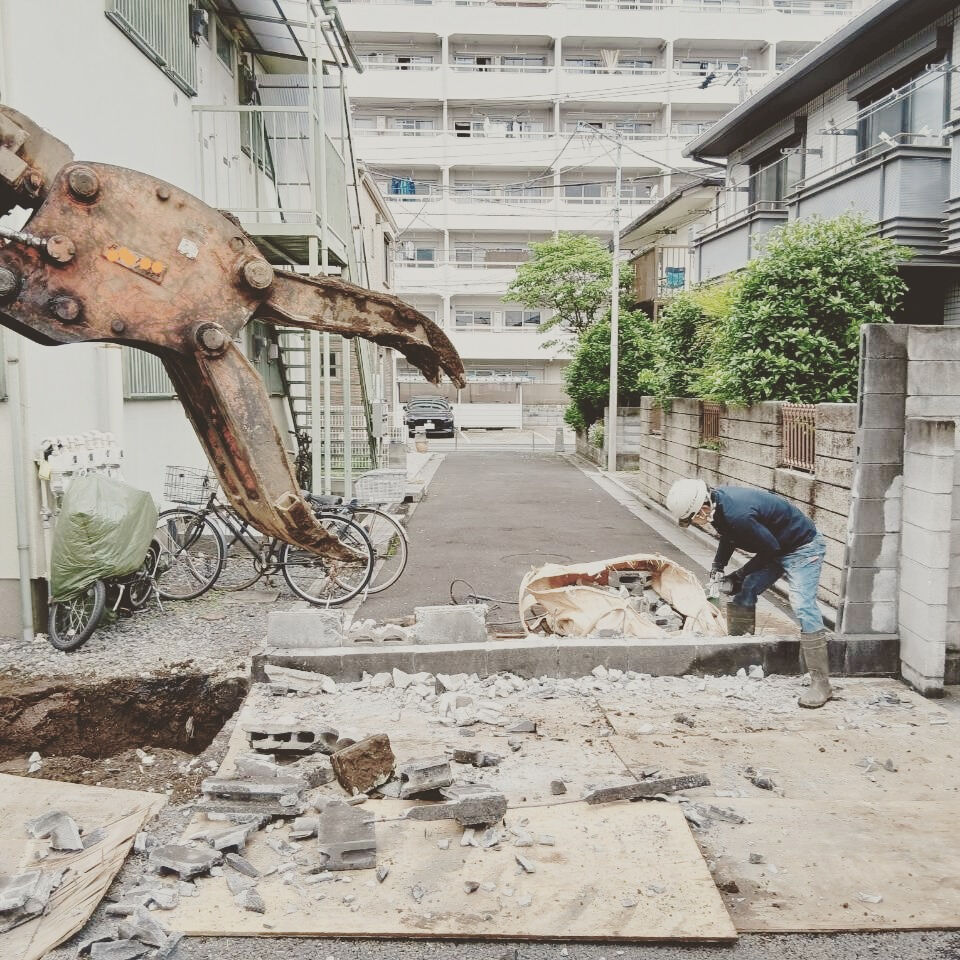 株式会社HRでは、建物の解体工事だけでなく、多岐にわたる外構